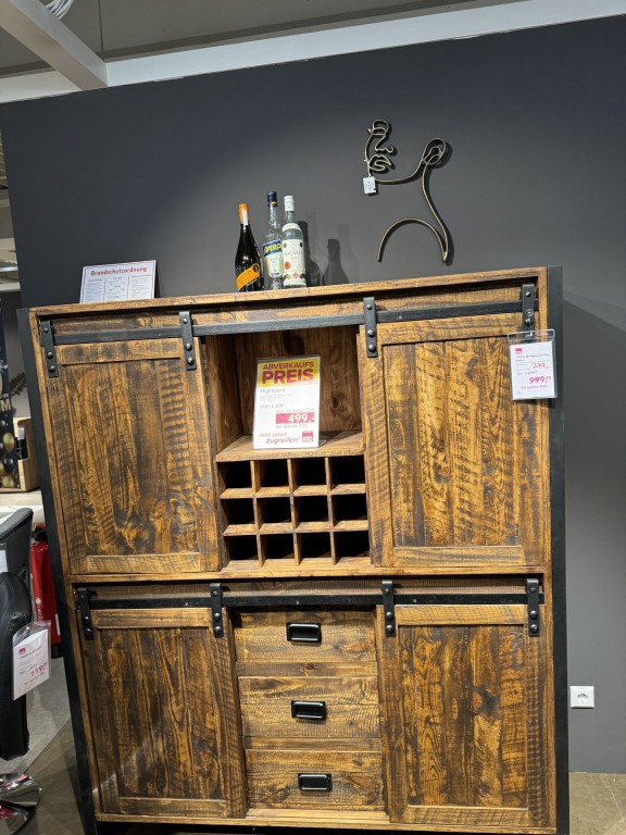 Highboard